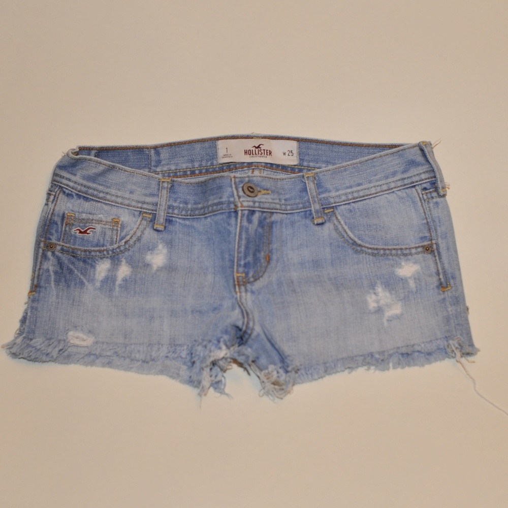 Hollister lowrise womens cut off shorts size 1